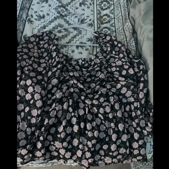 Top - Picture 1 of 1